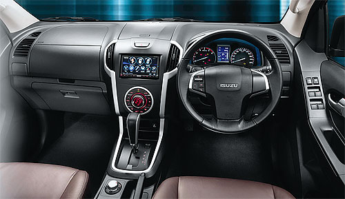 2012 Isuzu Dmax interior at Jim Autos Thailand